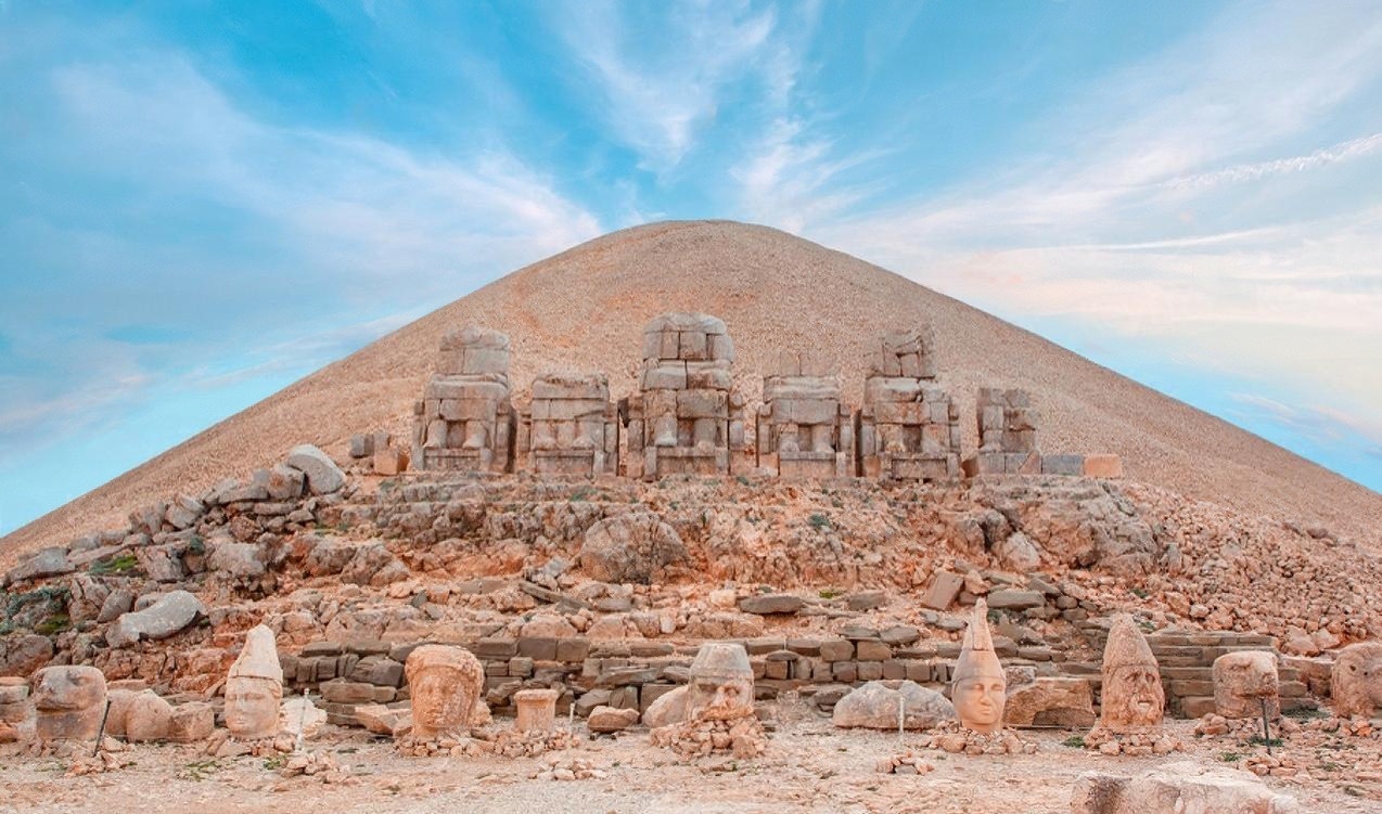 Adıyaman Nemrut Dağı Turu Güneşin Doğuşu